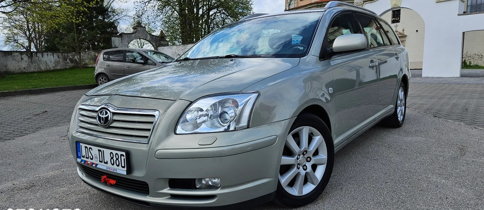 Toyota Avensis cena 15999 przebieg: 195236, rok produkcji 2005 z Wysokie Mazowieckie małe 211
